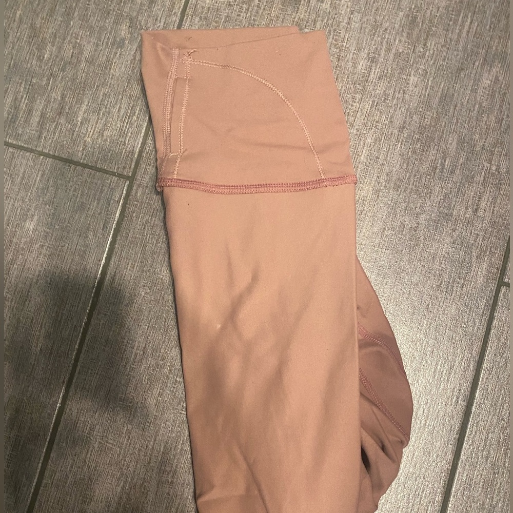 Lululemon size 4 pink leggings